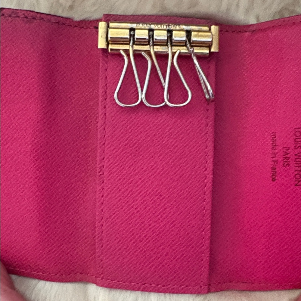Louis Vuitton Murakami Keyholder - Picture 9 of 16